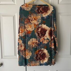 Bryn Walker |  Floral Print Tunic. Long sleeve. Boat neck. Size Small. Made USA